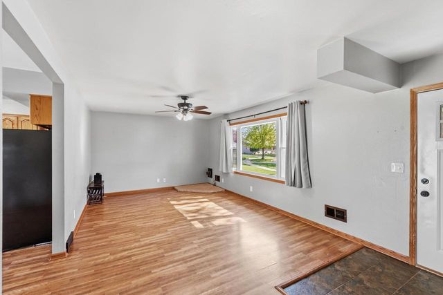 18 N ST JOSEPHS LANE, Fond Du Lac, WI 54935
