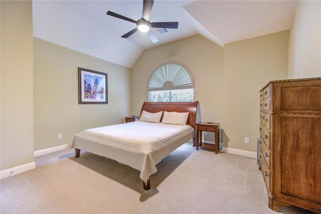 18 Arbor Bend Drive, Houston, TX 77070