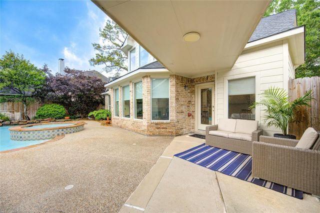 18 Arbor Bend Drive, Houston, TX 77070