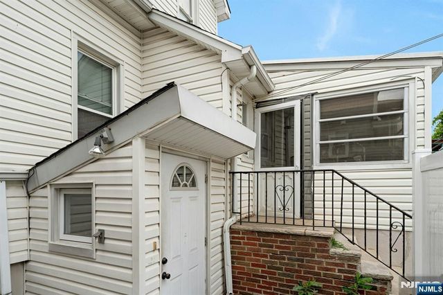 432 9th Street, Fairview, NJ 07022