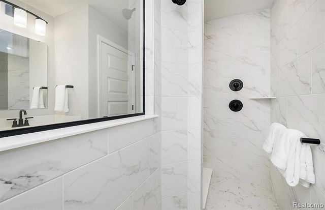 22351 Orchard Brook Court, Macomb, MI 48042