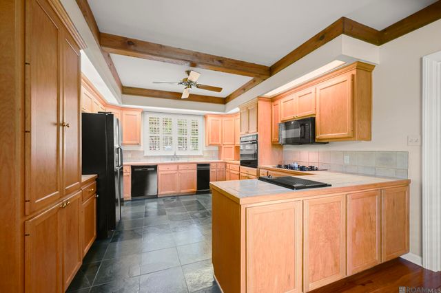 11384 Greenside Dr, Gonzales, LA 70737