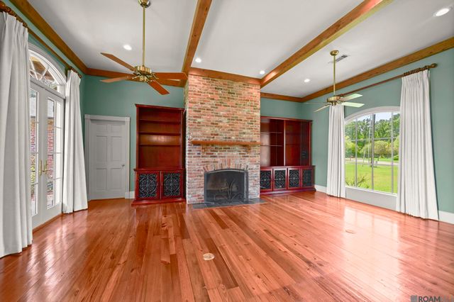 11384 Greenside Dr, Gonzales, LA 70737