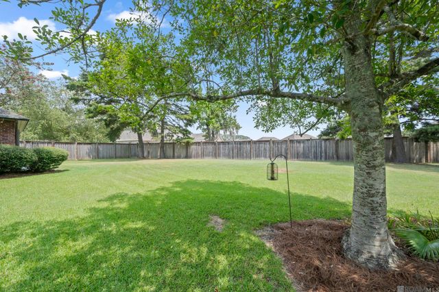 11384 Greenside Dr, Gonzales, LA 70737