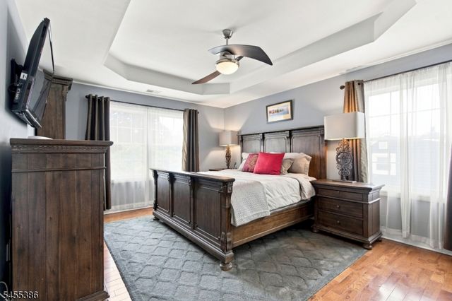 18 Kendall Rd, East Brunswick Twp., NJ 08816