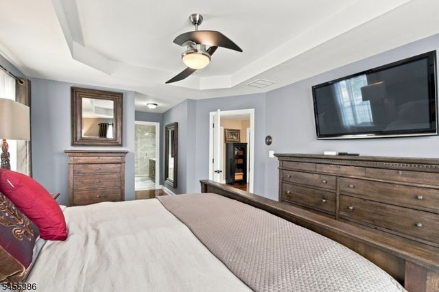 18 Kendall Rd, East Brunswick Twp., NJ 08816