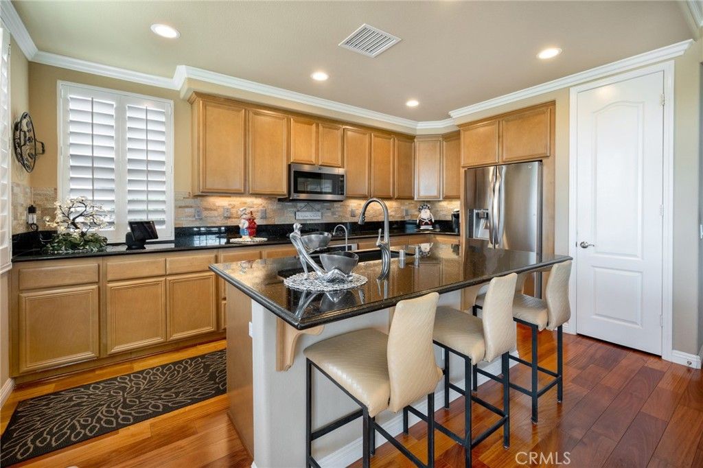 Image 6 of property listing at 23752 La Posta Court, Corona, CA 92883