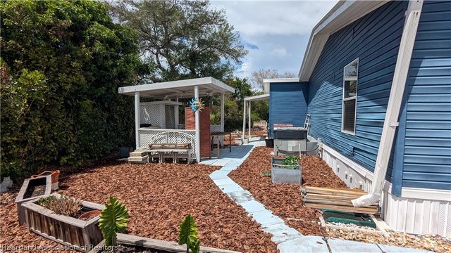 24 Freedom Way, Lake Placid, FL 33852