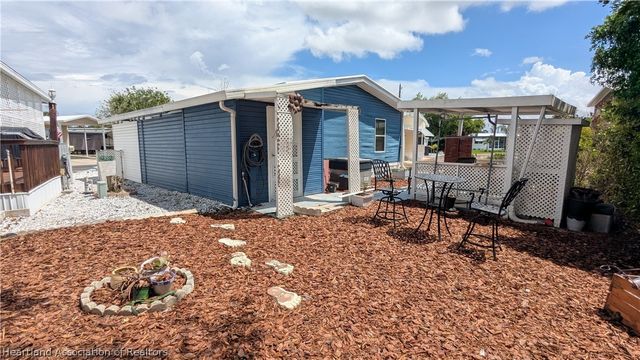 24 Freedom Way, Lake Placid, FL 33852