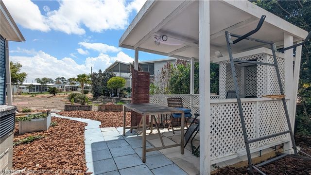 24 Freedom Way, Lake Placid, FL 33852