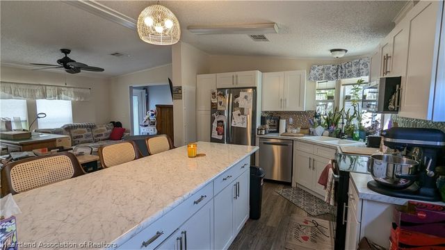 24 Freedom Way, Lake Placid, FL 33852