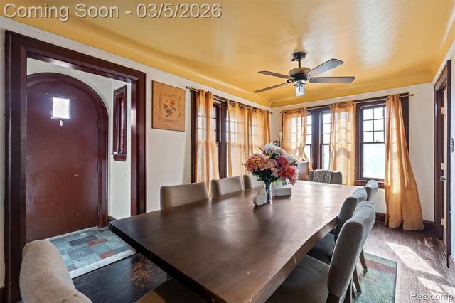 9045 Riverdale, Redford, MI 48239