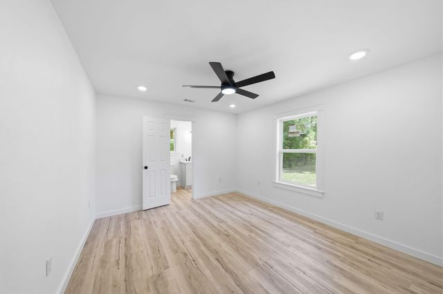 3004 Melody Drive, La Marque, TX 77568