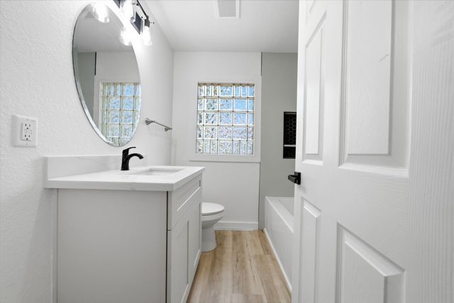 3004 Melody Drive, La Marque, TX 77568