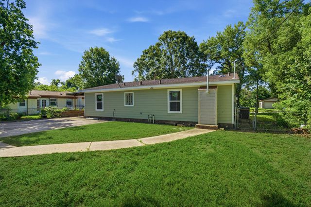 3004 Melody Drive, La Marque, TX 77568