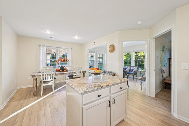 524 Commons Drive, 524, Powell, OH 43065