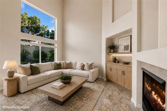 904 Siena Hills Lane, Las Vegas, NV 89144