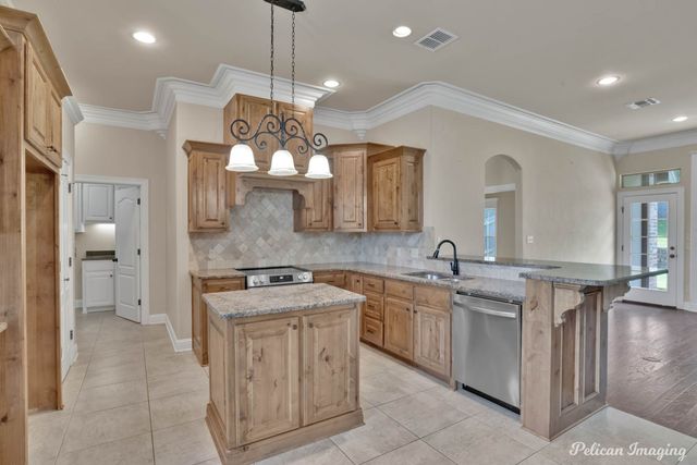 346 Wood Springs, Haughton, LA 71037