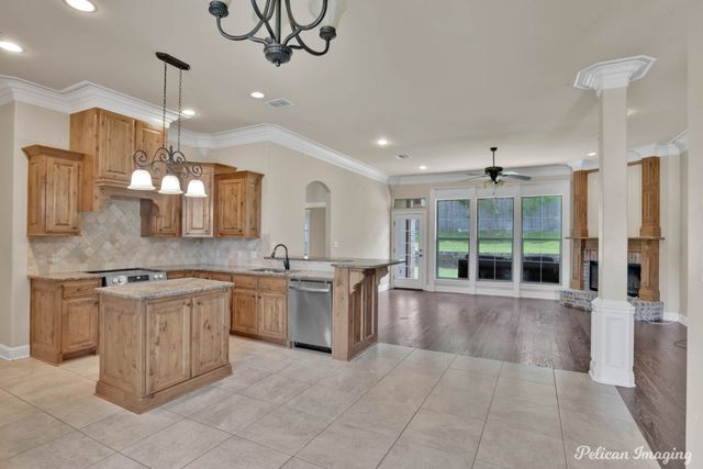 346 Wood Springs, Haughton, LA 71037