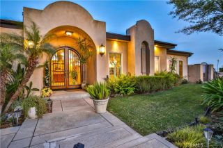 2708 N Mountain Avenue, Claremont, CA 91711
