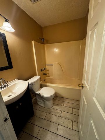 5840 HICKORY SHADOW LN, Memphis, TN 38141