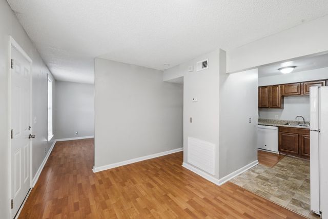 323 Forest Park Rd Apt 7-5, Madison, TN 37115