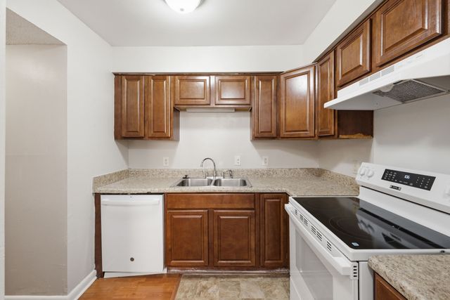 323 Forest Park Rd Apt 7-5, Madison, TN 37115
