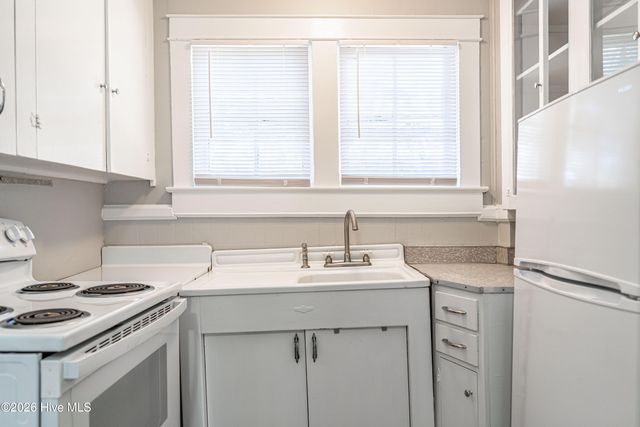 350 W Connecticut Avenue, Southern Pines, NC 28387