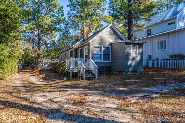 350 W Connecticut Avenue, Southern Pines, NC 28387