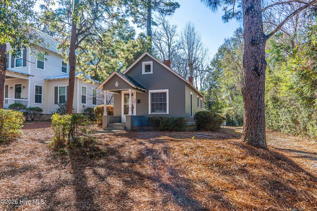 350 W Connecticut Avenue, Southern Pines, NC 28387