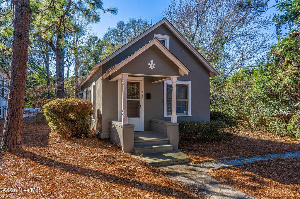 350 W Connecticut Avenue, Southern Pines, NC 28387