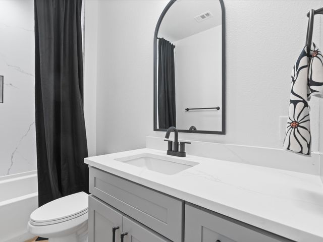 2253 Camp, Dallas, TX 75235