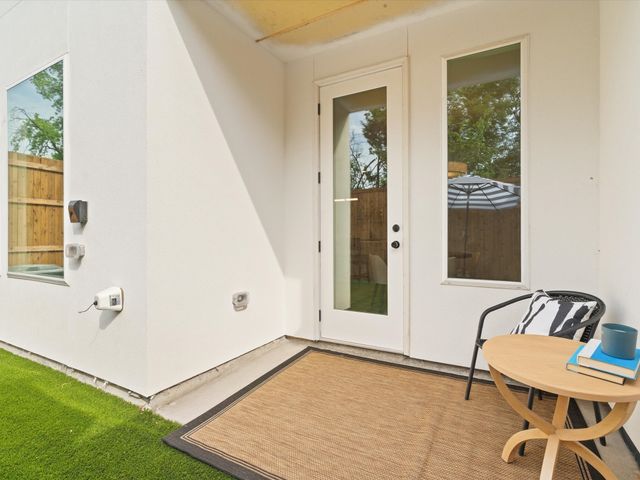 2253 Camp, Dallas, TX 75235