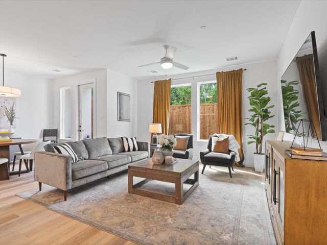 2253 Camp, Dallas, TX 75235