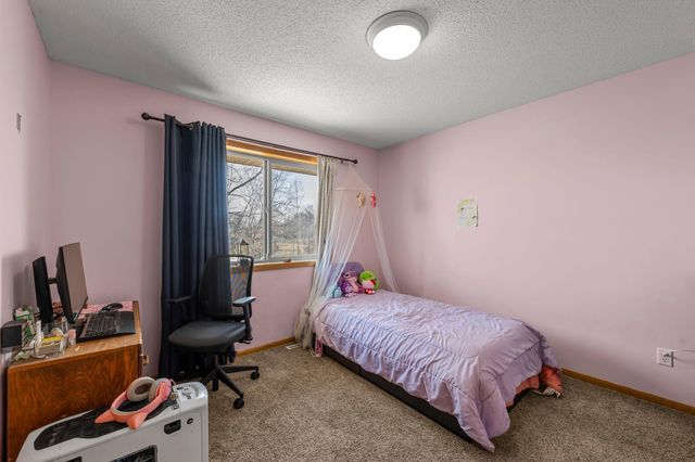 22355 Elston Avenue, Forest Lake, MN 55025