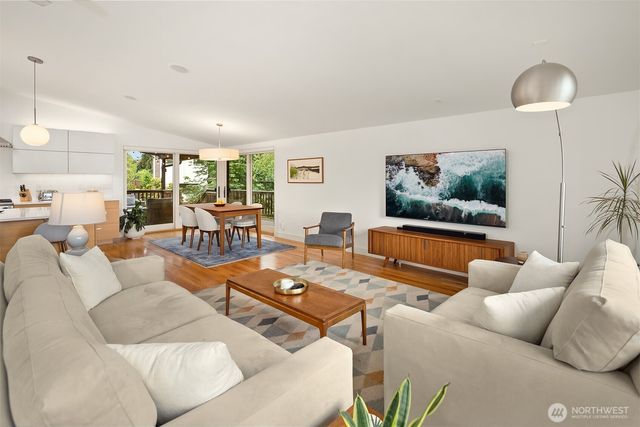 1308 158th Place SE, Bellevue, WA 98008