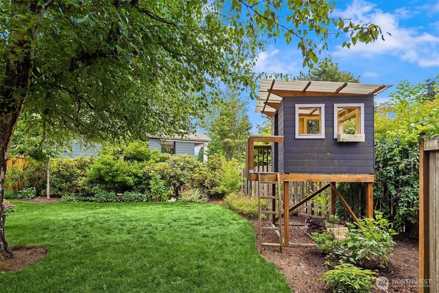 1308 158th Place SE, Bellevue, WA 98008