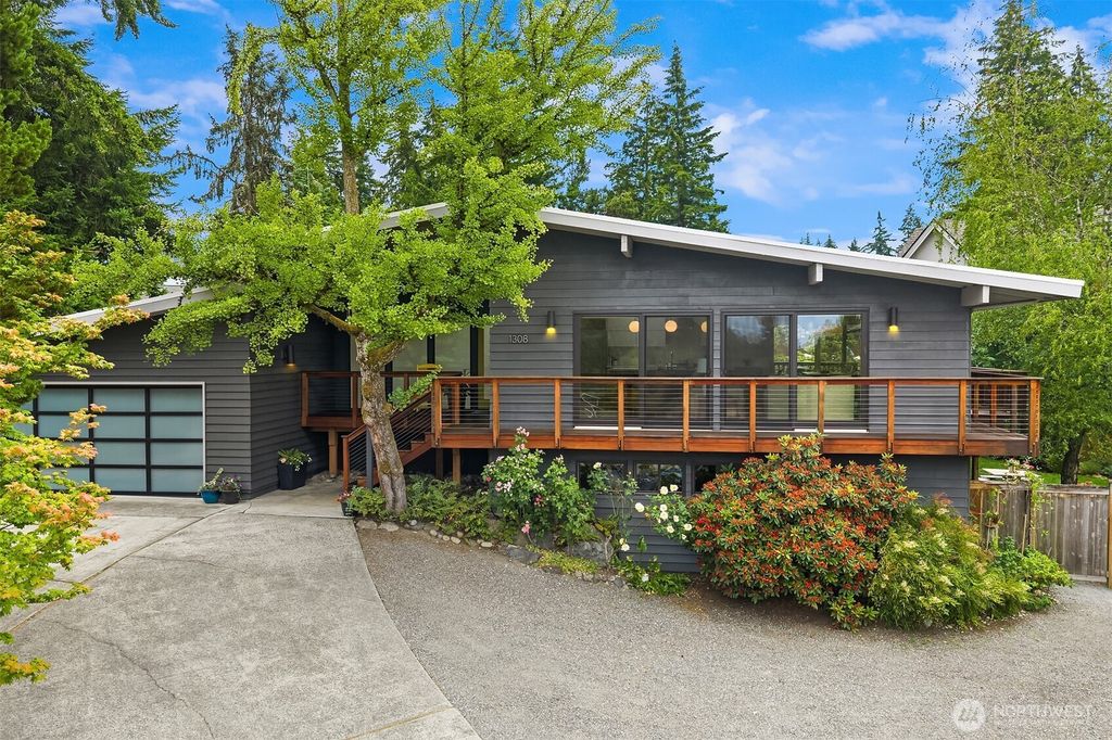 1308 158th Place SE, Bellevue, WA 98008