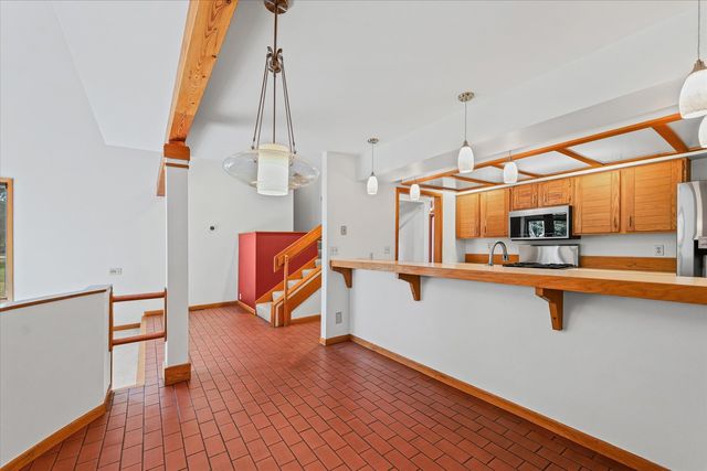 1914 Woodfield Road, Champaign, IL 61822