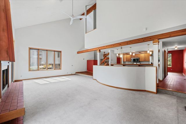 1914 Woodfield Road, Champaign, IL 61822