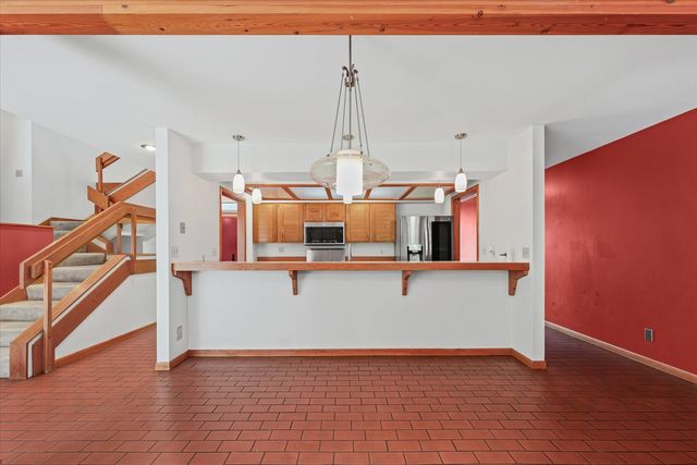 1914 Woodfield Road, Champaign, IL 61822