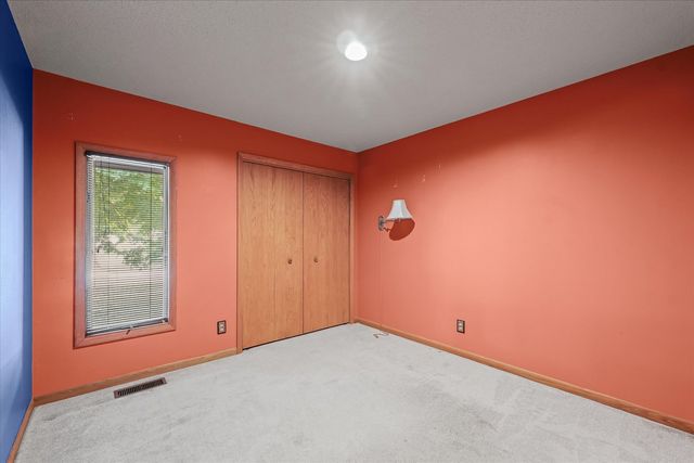 1914 Woodfield Road, Champaign, IL 61822