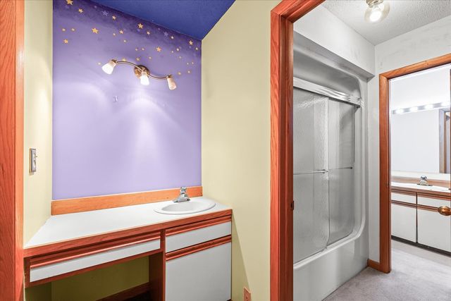 1914 Woodfield Road, Champaign, IL 61822