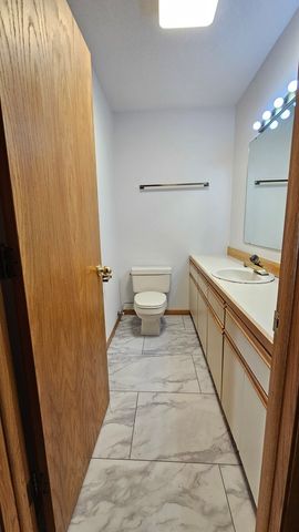 1914 Woodfield Road, Champaign, IL 61822