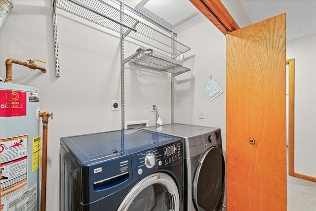 1914 Woodfield Road, Champaign, IL 61822