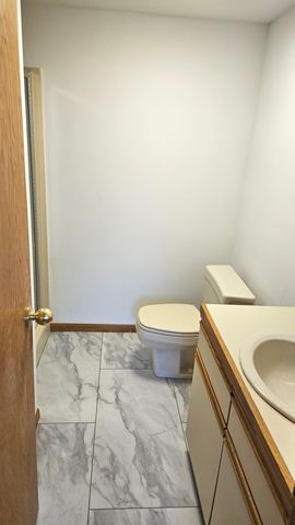 1914 Woodfield Road, Champaign, IL 61822