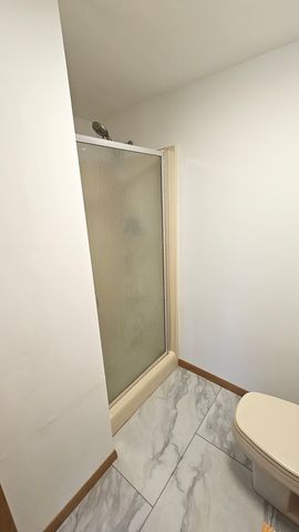 1914 Woodfield Road, Champaign, IL 61822