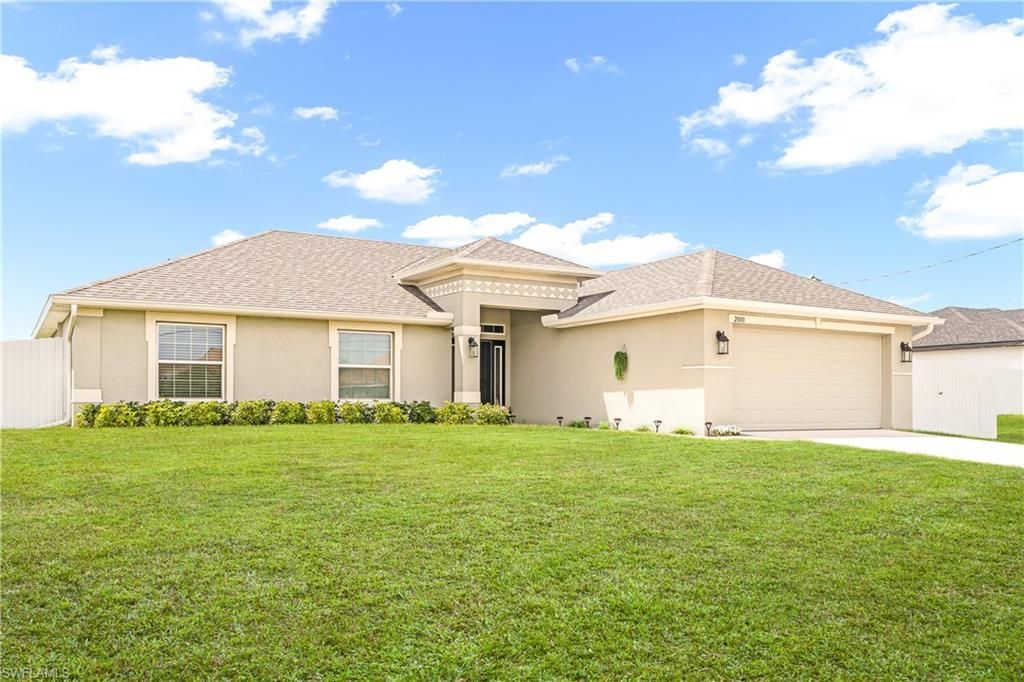 2000 NW 9th ST, CAPE CORAL, FL 33993 — exterior
