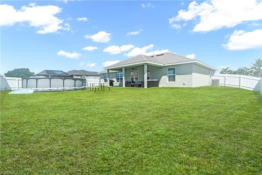 Image 17 of property listing at 2000 NW 9th ST, Cape Coral, FL 33993
