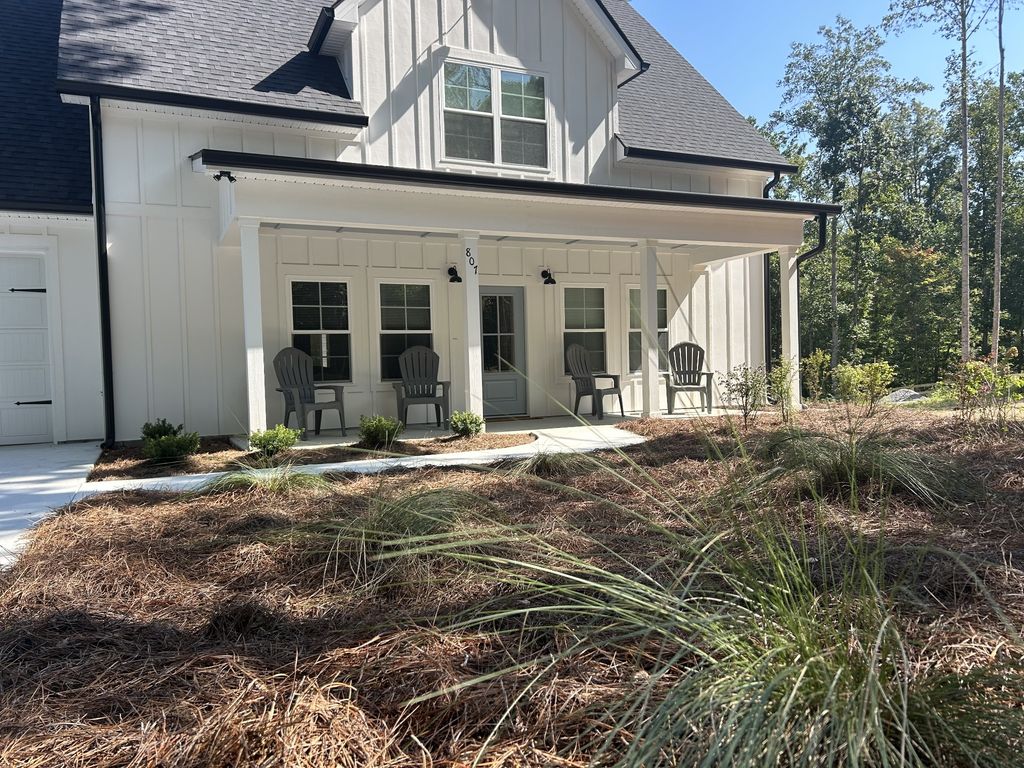 807 Hasty Ln, Estill Springs, TN 37330